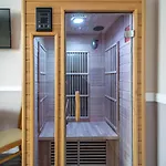 Champagne Studio with Sauna